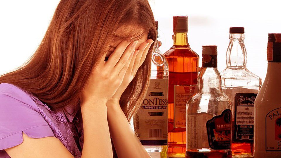Алкогольное отравление симптомы и первая помощь